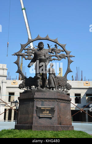 Barnaul, Russland - 25. Juni: Denkmal für die Siedler am 25. Juni 2014 in Barnaul. Barnaul ist eine Hauptstadt der Region Altai. Stockfoto