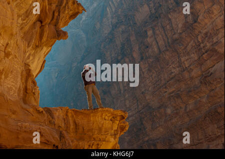 Lokalen Guide am Wadi Rum. Jordanien, Naher Osten Stockfoto