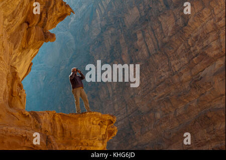 Lokalen Guide am Wadi Rum Jordanien, Naher Osten Stockfoto