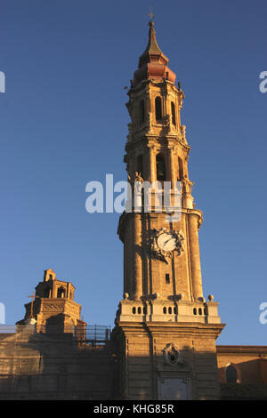 Die Kathedrale von San Salvador spire Zaragoza Spanien Stockfoto