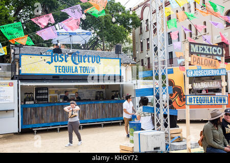 Sydney, Australien. 18. November 2017. Samstag, 18. November 2017. Australiens größter Essen und Wein Festival ist am Circular Quay und den Rocks von Sydney, Australien, am 18. und 19. November 2017 statt. Quelle: Martin Berry/Alamy leben Nachrichten Stockfoto