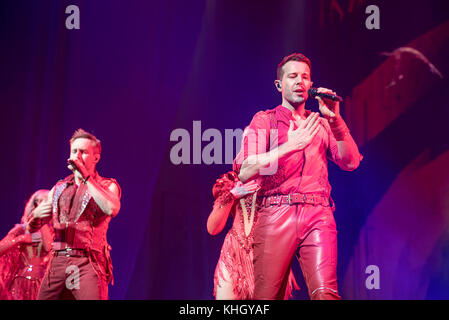 Liverpool, Großbritannien, 18. November 2017 Lee latchford - Evans, Claire Richards, Lisa Scott - Lee, Faye tozer und Ian 'h' Watkins der britischen Dance-pop-Gruppe, die bei der Echo Arena durchführen, Liverpool auf Ihre Schlagzeile "Party auf der Tanzfläche' Tour 18/11/2017 Foto: Gary Mather/alamy leben Nachrichten Stockfoto