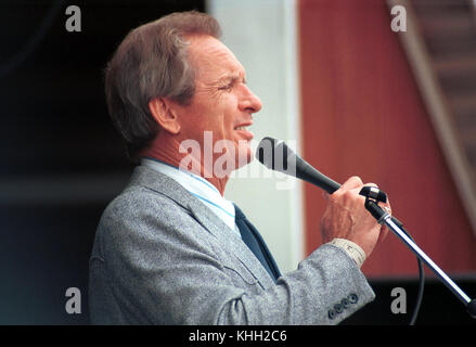 Land interpret Mel Tillis starb am Sonntag, 19. November 2017, im Alter von 85 Jahren. Tillis wird hier gezeigt, die in der jährlichen Country Music Festival, Jamboree in den Hügeln, in 1989, in St. Clairsville, Ohio, USA. Stockfoto