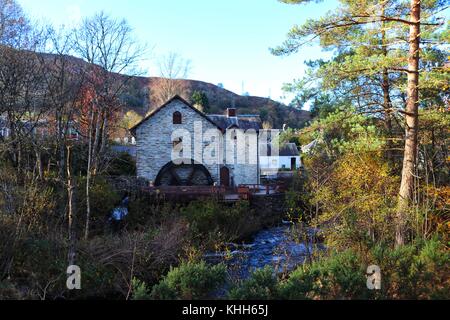 Fällt der Dochart Wasserfall, Killin, Schottland Stockfoto