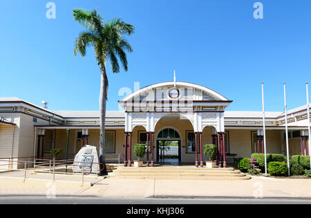 Denkmalgeschützte Bahnhof in 1900 in Smaragd, Central Queensland, Queensland, Australien gebaut Stockfoto