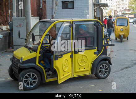 Unlicensed mini electric Car in Peking, China. Stockfoto