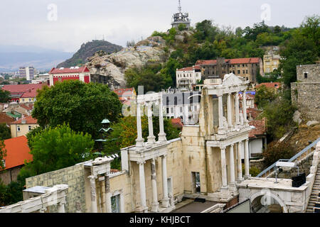 Das römische Theater von Plovdiv ist weltweit einer der am besten erhaltenen antiken Theater, im Stadtzentrum von Plovdiv, Bulgarien. Es war constructe Stockfoto