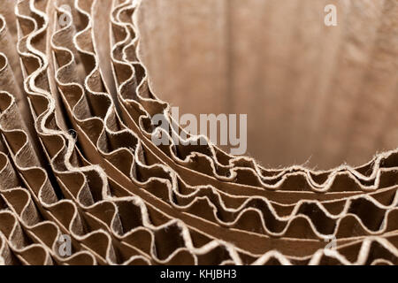 Close-up Teil des kreisförmigen Spule aus Wellpappe. top Seite. Stockfoto