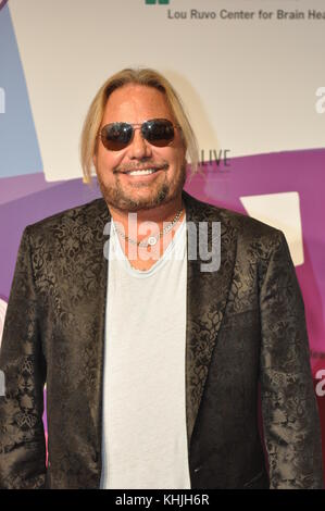 Las Vegas, Nv - 27. April: Vince Neil besucht 21. Das Gedächtnis lebendig jährlichen 'Kraft der Liebe Gala" Nutzen für die Cleveland Clinic Lou Ruvo Zentrum für die Gesundheit des Gehirns zu Ehren Ronald o halten. perelman am MGM Grand Garden Arena am 27. April 2017 in Las Vegas, Nevada. Leute: Vince Neil Getriebe Ref: Rlv Stockfoto