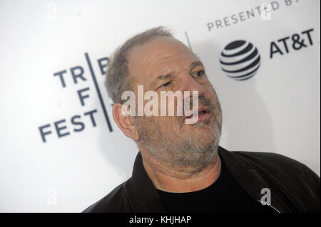 NEW YORK, New York - 28. APRIL: Harvey Weinstein besucht die 25-jährige Vorführung von "Reservoir Dogs" während des Tribeca Film Festivals 2017 im Beacon Theatre am 28. April 2017 in New York City People: Harvey Weinstein Transmission Ref: FLXX Stockfoto