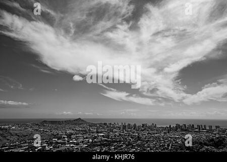 Blick auf dimond Head Mountain und Honolulu, Hawaii Stockfoto