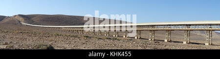 Langen Förderband in der Wüste Negev, Israel Stockfoto