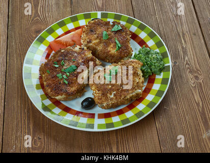 Mist - frittierte Karpfen im rumänischen Stil Stockfoto