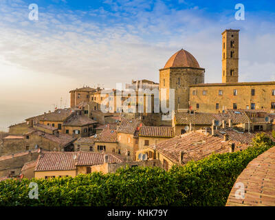 Blick auf Volterra, toskanischen Dorf etruskischen Ursprungs, bekannt für seinen Alabaster, Italien Stockfoto