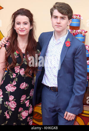 05.November 2017 - Madeleine Harris (l) und Samuel joslin Teilnahme an 'Paddington 2' Uraufführung, BFI Southbank in London, England, Großbritannien Stockfoto