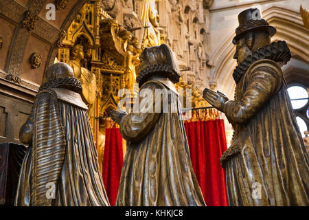 UK, London, Southwark Cathedral, Chor, die bescheidene Denkmal für Stadtrat Richard demütig mit Frauen Elizabeth und Isabel, von flämischen Flüchtling Bildhauer Stockfoto