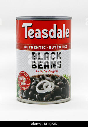 Von Wroclaw schwarze Bohnen gegen den weißen Hintergrund. Stockfoto