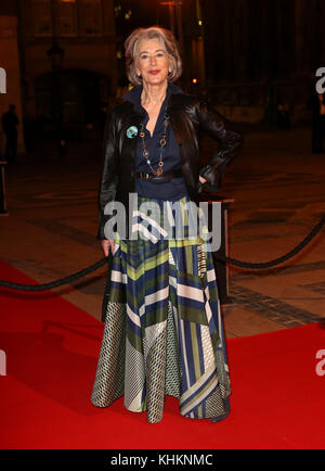 Camilla, Duchess of Cornwall nimmt am man Booker Prize 2017 Teil mit: Maureen Lipman Where: London, United Kingdom When: 17 Oct 2017 Credit: Danny Martindale/WENN Stockfoto