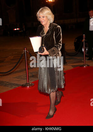 Camilla, Duchess of Cornwall, nimmt am man Booker Prize 2017 Teil mit: Camilla, Duchess of Cornwall Where: London, United Kingdom Wann: 17 Oct 2017 Credit: Danny Martindale/WENN Stockfoto