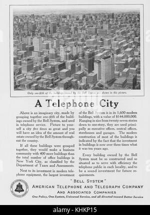 Ganzseitige Werbung für die American Telephone and Telegraph Company und verbundene Unternehmen mit dem Titel A Telephone City, mit einer Zeichnung einer Luftaufnahme einer Stadt, veröffentlicht im National Geographic Magazine, New York, Juli 1922. Stockfoto