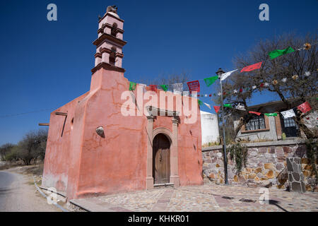 Kleine Landschaft Kapelle für die Bekehrung der Indianer zum Katholizismus in Mexiko benutzt Stockfoto