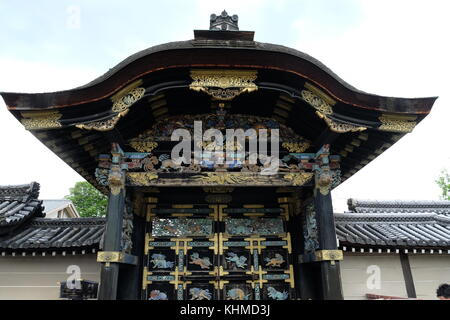 - Der Nishi Honganji Tempel in Kyoto, Japan ist ein UNESCO-Weltkulturerbe. Stockfoto