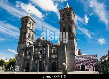 Kathedrale von Puebla in Mexiko. Es ist eine römisch-katholische Kathedrale aus der Kolonialzeit in 1649 eingeweiht. Es ist ein Meilenstein in der Stadt Stockfoto