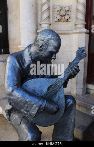 Lissabon, Portugal - 5 November, 2017: Fado Sängerin Statue auf der Straße Stockfoto