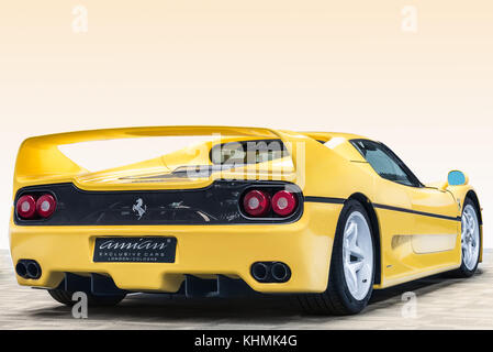 Gelb Ferrari F50 Stockfoto