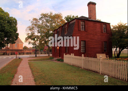 Die Lightfoot Mietshaus ist eine der zahlreichen historischen Strukturen, die jedes Jahr unzählige Besucher nach Colonial Williamsburg in Virginia anziehen Stockfoto