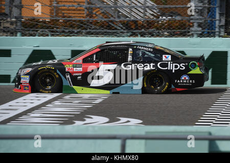 Homestead, FL, USA. Nov. 2017. Kasey Kahne übt für die Monster Energy NASCAR Cup Series Championship Ford EcoBoost 400 auf dem Homestead-Miami Speedway am 17. November 2017 in Homestead, Florida. Kredit: Mpi04/Media Punch/Alamy Live News Stockfoto