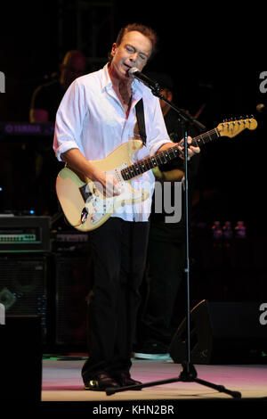 MIAMI, FL - 14. APRIL: David Cassidy führt auf der Magic City Casino am 14. April 2012 in Miami, Florida. © mpi04/MediaPunch Inc Stockfoto