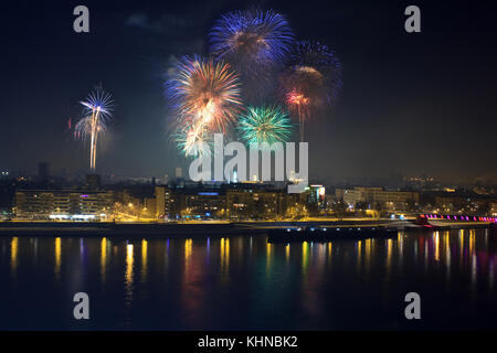 Novi Sad neue Jahr Feuerwerk Stockfoto