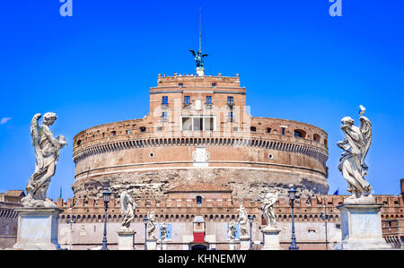 Ponte Sant'Angelo Brücke über den Tiber, Rom, Italien, Europa Stockfoto