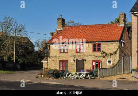 The Plough Inn, ein wenig Downham, in der Nähe von Ely, Cambridgeshire, England, Großbritannien Stockfoto