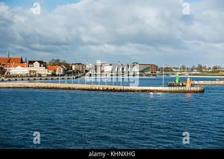 Kulturvaerftet Og Bibliotek (The Kultur Yard und Bibliothek) an der Uferpromenade in Helsingør Dänemark Stockfoto