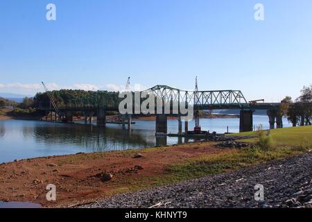 Ein Tag bei Douglas Lake snd Damm in East Tennessee. Stockfoto