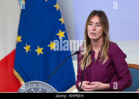 Rom, den 17. November 2017. Maria Elena Boschi während der Präsentation der Kampagne für die nationalen Gewalt gegen Frauen Helpline. Stockfoto