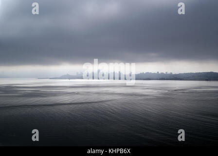 Gewitterwolken über San Francisco Stockfoto