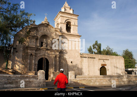 Yanahuara Viertel und die Kirche von Yanahuara. Arequipa, Peru. San Juan Bautista (St. Johannes der Täufer) Kirche, Yanahuara, Arequipa, Peru Stockfoto