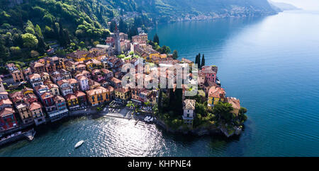 Luftbild - Dorf Varenna (Comer see, Italien) Stockfoto