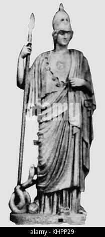 Der 1920er Bild einer Reproduktion Bronze Statue der Athene, Göttin der Weisheit, des Handwerks und der Krieg (namens Pallas, Polias und Poliouchos, in der römischen Mythologie dargestellt als Minerva und wie der Krieg Göttin Athena Promachos (die Jungfrau). Mit der Erstellung der ersten Olivenbaum gutgeschrieben. In Symbolik wird Sie von Eulen, Olivenbäume, Schlangen, Aegis vertreten, (Schild), Rüstungen, Helme, Speere, Gorgon Amulette. Stockfoto