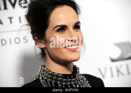 Michelle Dockery besucht die Eröffnung der 'Donwton Abbey: The Exhibition' in der 218 West 57th Street am 17. November 2017 in New York City. Stockfoto