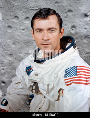 Offizielles Portrait der Nasa Apollo 10 bemannte orbitale Lunar Mission prime crew Astronauten John Young während der Ausbildung vor dem Start im Kennedy Space Center 3. April 1969 in Merritt Island, Florida. (Foto: Nasa Foto über planetpix) Stockfoto