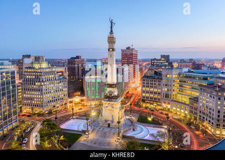 Indianapolis, Indiana, USA Skyline über Monument Circle. Stockfoto