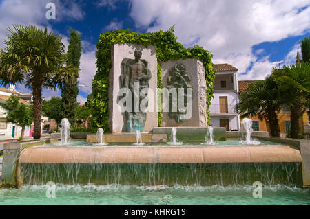 Monumentaler Brunnen in Hommage an den Dichter Federico Garcia Lorca, Fuente Vaqueros, Provinz Granada, Region Andalusien, Spanien, Europa Stockfoto