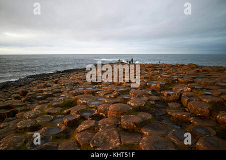 Abend am Giants Causeway County Antrim Nordirland uk Stockfoto