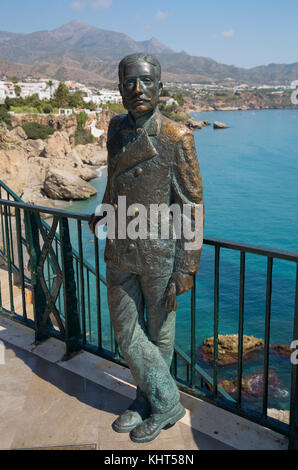 Bronze lebensgroße Statue von König Alfonso XII (1857-85), König von Spanien von 1874 bis 1885, Nerja, Spanien Stockfoto