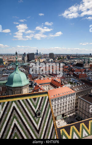 Wien in Österreich, Hauptstadt Stadtbild mit Dachterrasse von st. Stephen Kathedrale. Stockfoto
