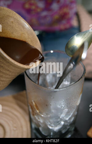 Filterkaffee mit Eis vietnamesischen Stil Stockfoto